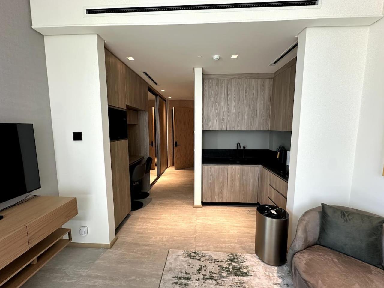 Apartment With Balcony And Coworking Space In The Autograph Jvc Dubai