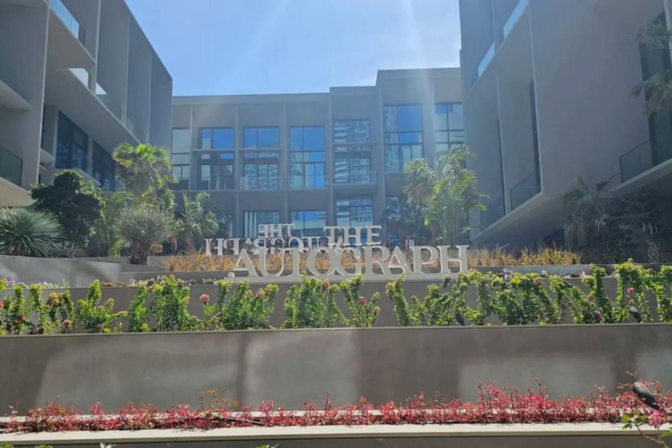 With Balcony And Coworking Space In The Autograph Jvc