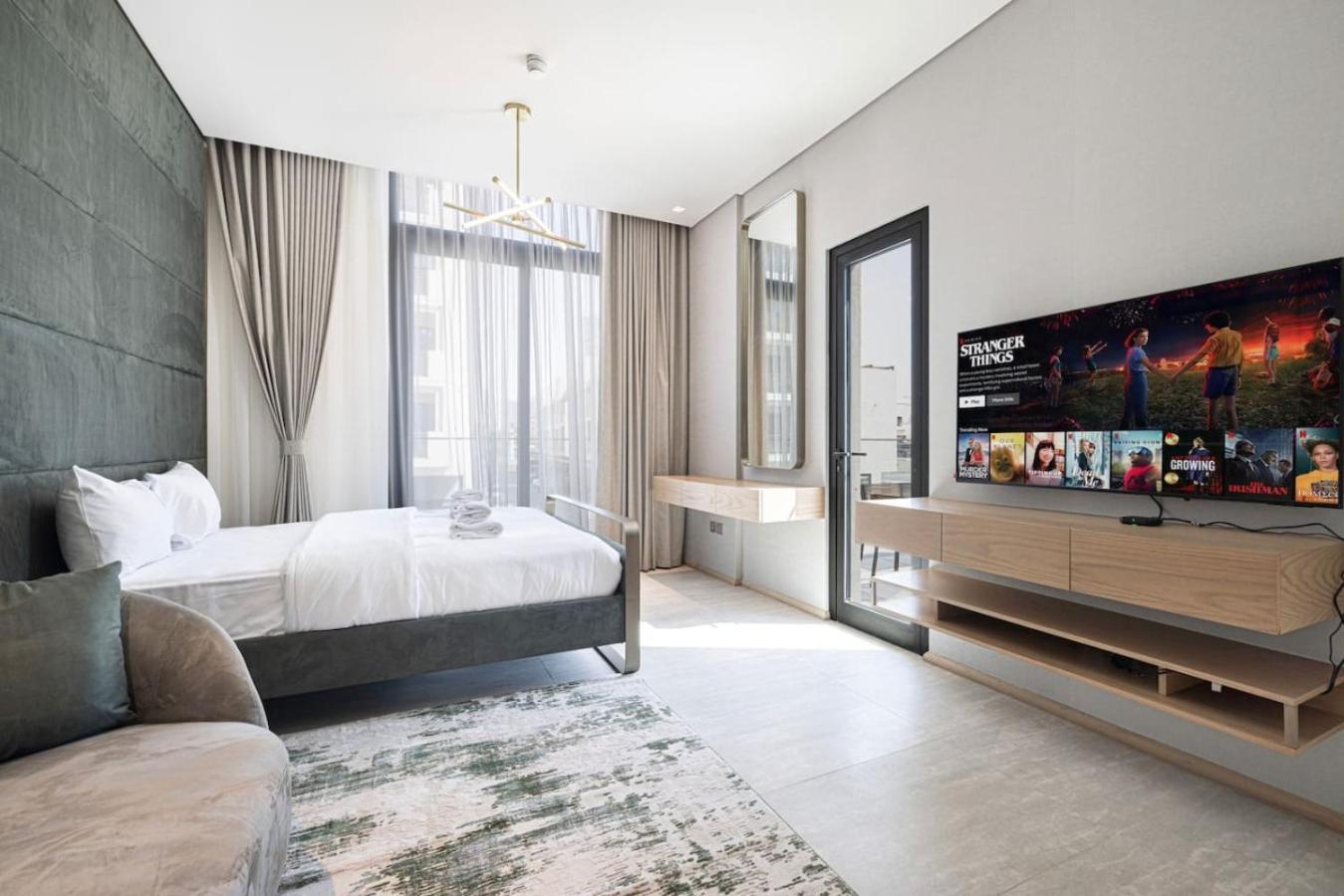 Apartment With Balcony And Coworking Space In The Autograph Jvc Dubai